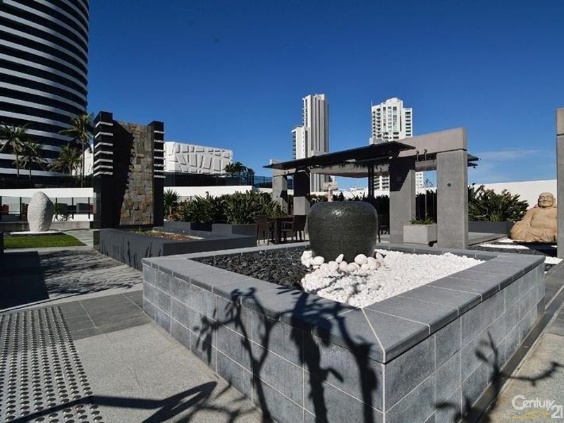 21706 Charles Avenue, Broadbeach QLD 4218