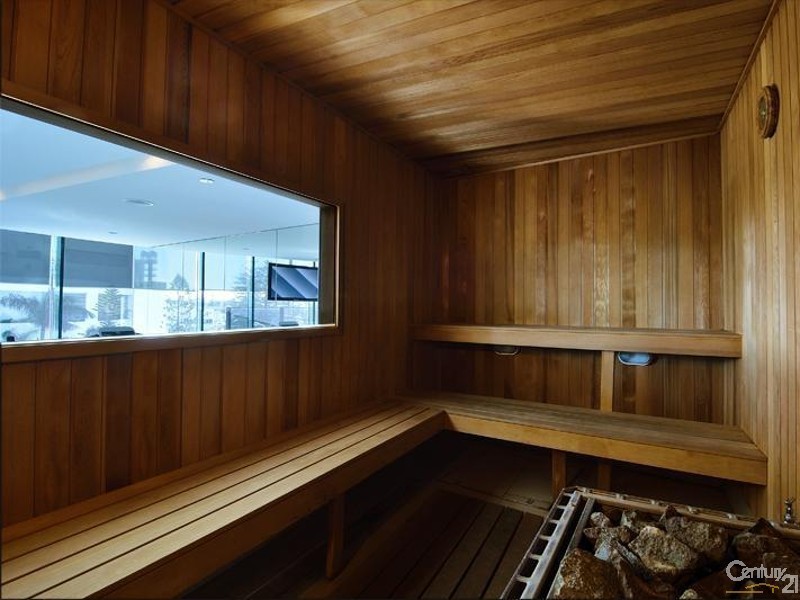 21706 Charles Avenue, Broadbeach QLD 4218