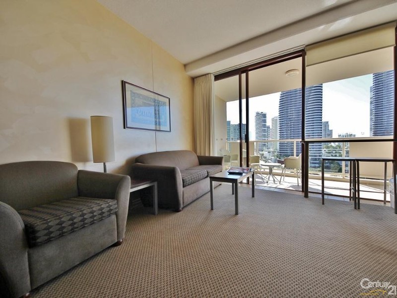 42 Surf Parade, Broadbeach QLD 4218