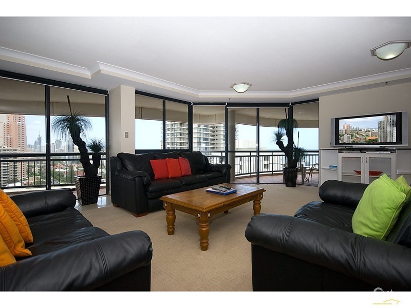 182/15 Victoria Avenue, Broadbeach QLD 4218