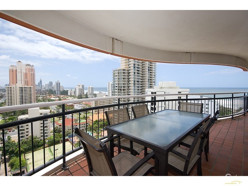 182/15 Victoria Avenue, Broadbeach QLD 4218