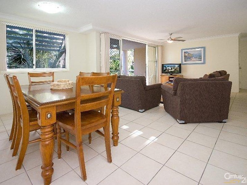 7/33 Beach Parade, Surfers Paradise QLD 4217