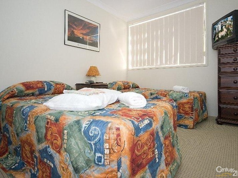 7/33 Beach Parade, Surfers Paradise QLD 4217