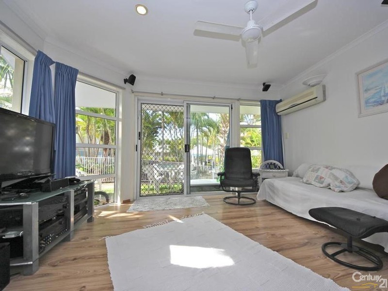 16 Crescent Avenue, Mermaid Beach QLD 4218