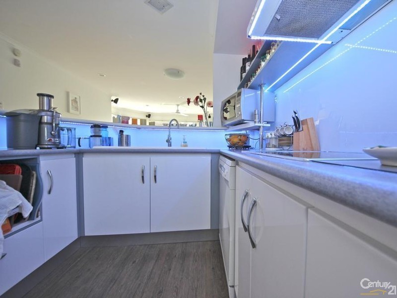 16 Crescent Avenue, Mermaid Beach QLD 4218