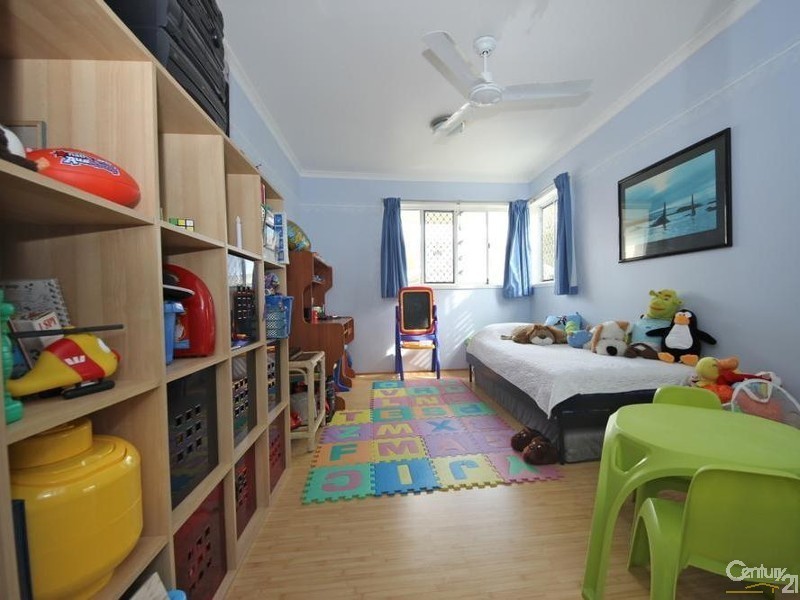 16 Crescent Avenue, Mermaid Beach QLD 4218