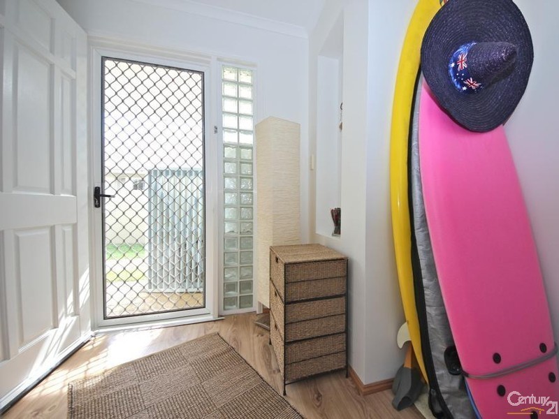 16 Crescent Avenue, Mermaid Beach QLD 4218