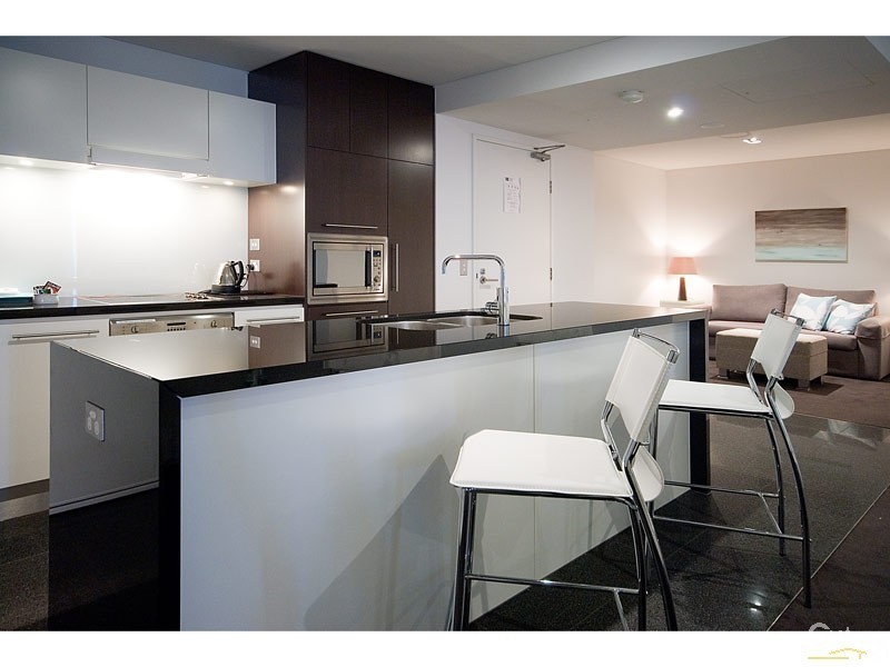 89 Surf Parade, Broadbeach QLD 4218