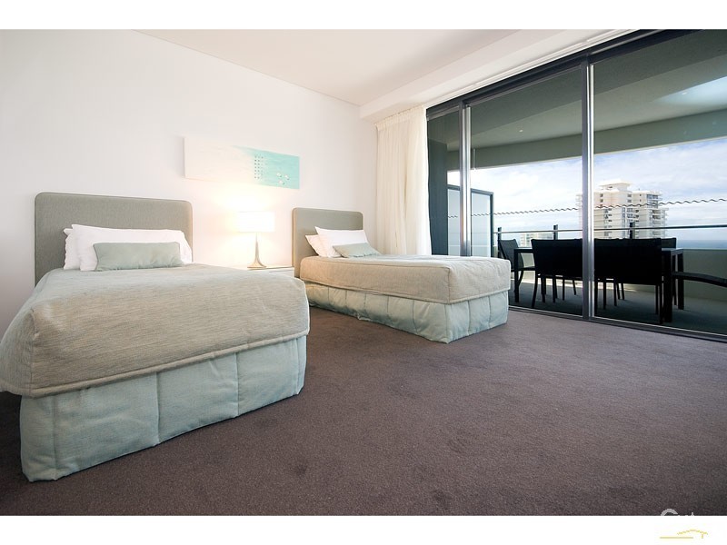 89 Surf Parade, Broadbeach QLD 4218