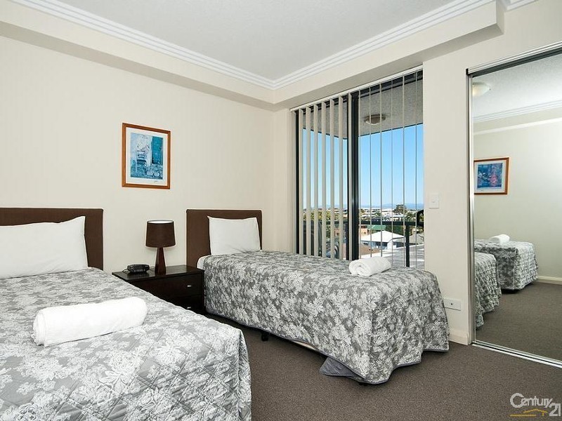 136 Marine Parade, Southport QLD 4215