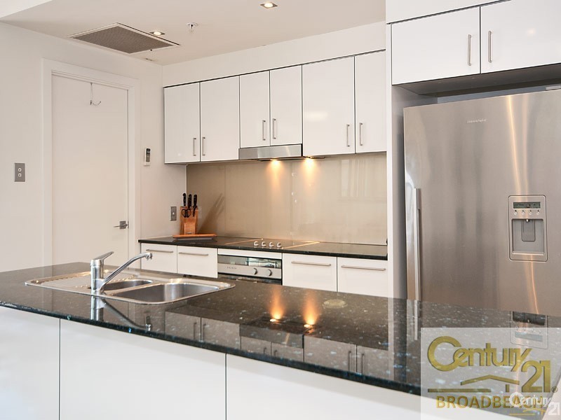 502/22 SIERRA GRAND, Surf Parade, Broadbeach QLD 4218