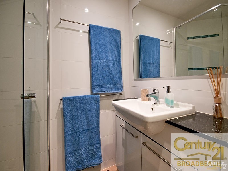 502/22 SIERRA GRAND, Surf Parade, Broadbeach QLD 4218