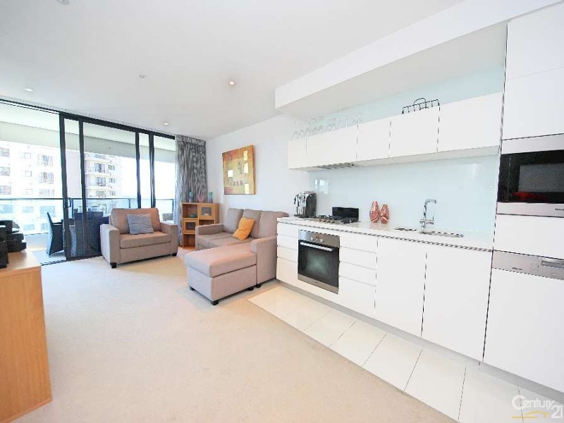 1 Oracle Blvd, Broadbeach QLD 4218