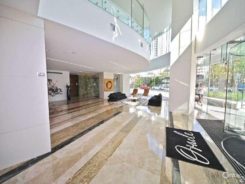 1 Oracle Blvd, Broadbeach QLD 4218