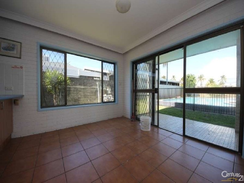 45 Sunrise Blvd, Surfers Paradise QLD 4217