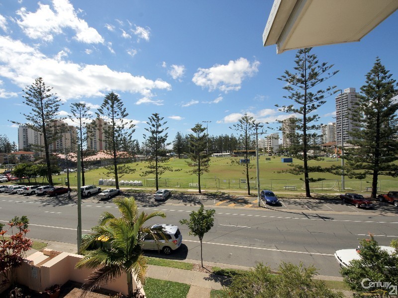 9/156 Surf Parade, Broadbeach QLD 4218