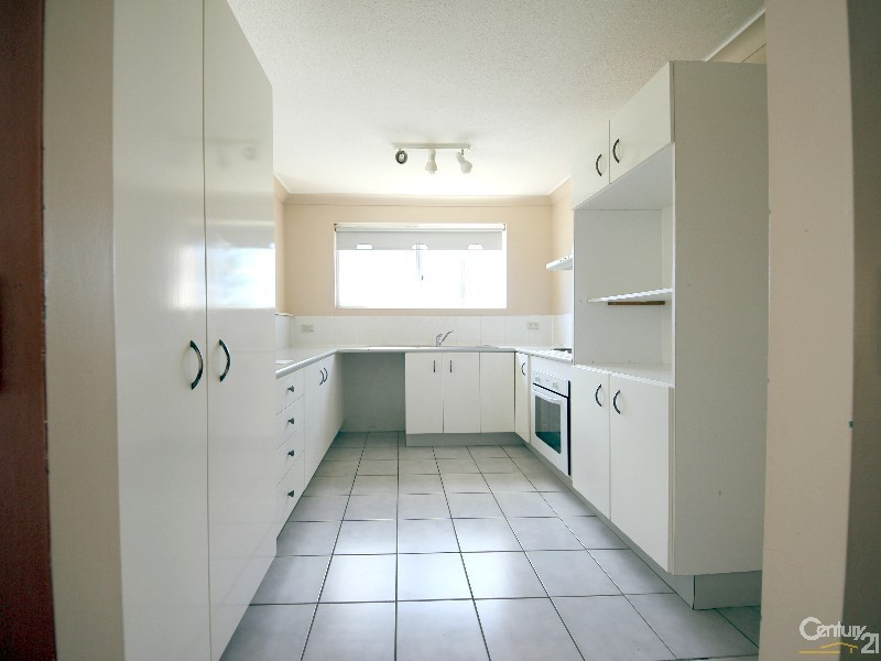 9/156 Surf Parade, Broadbeach QLD 4218