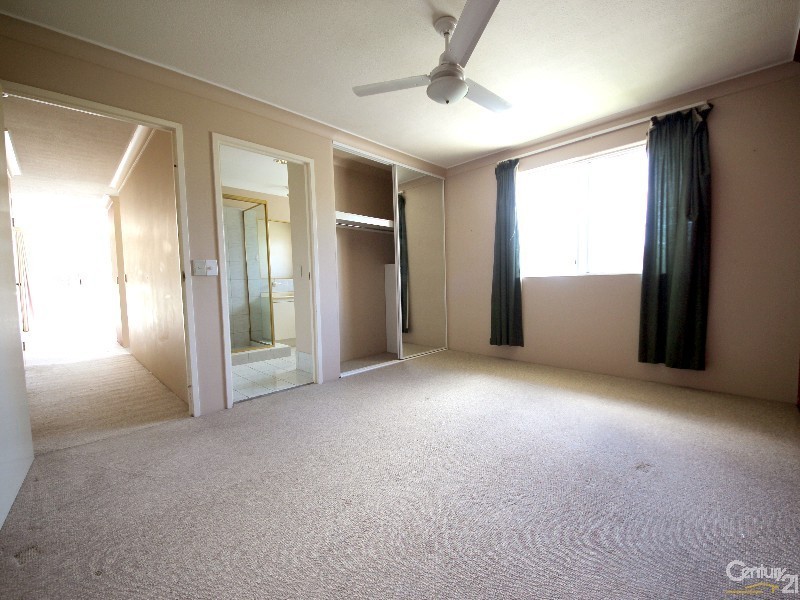 9/156 Surf Parade, Broadbeach QLD 4218