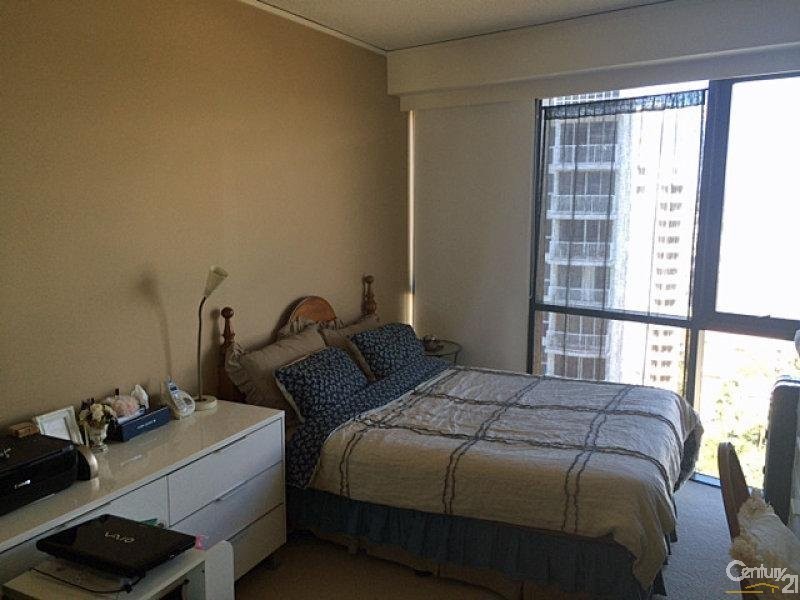 22 Surf Parade, Broadbeach QLD 4218