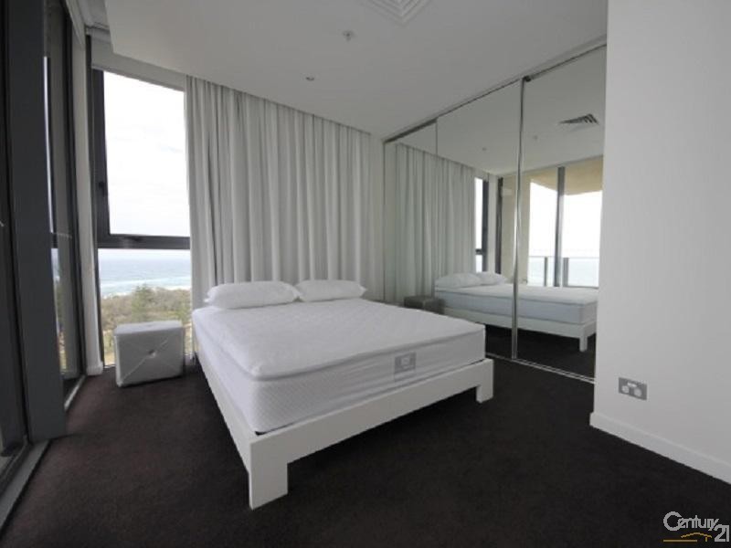 26/173 Old Burleigh Road, Broadbeach QLD 4218