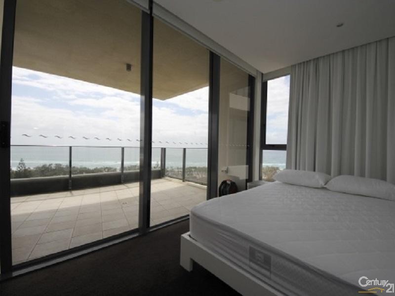 26/173 Old Burleigh Road, Broadbeach QLD 4218