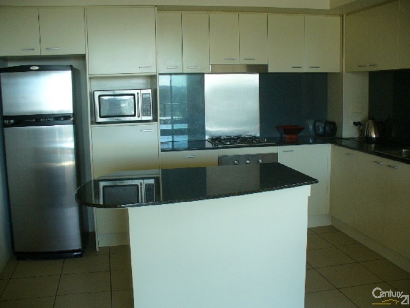 802/2685 Gold Coast Highway, Broadbeach QLD 4218