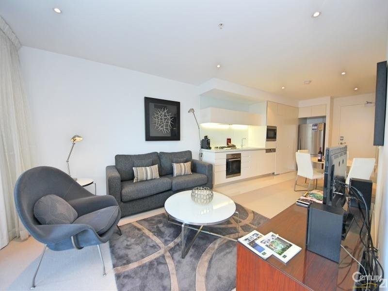 1 Oracle Blvd, Broadbeach QLD 4218