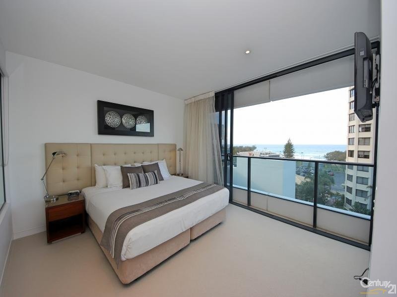 1 Oracle Blvd, Broadbeach QLD 4218