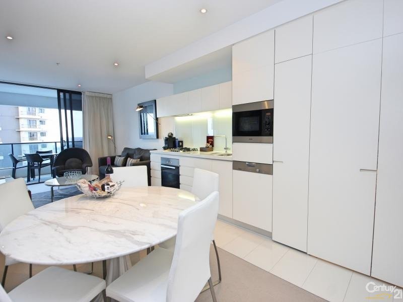 1 Oracle Blvd, Broadbeach QLD 4218