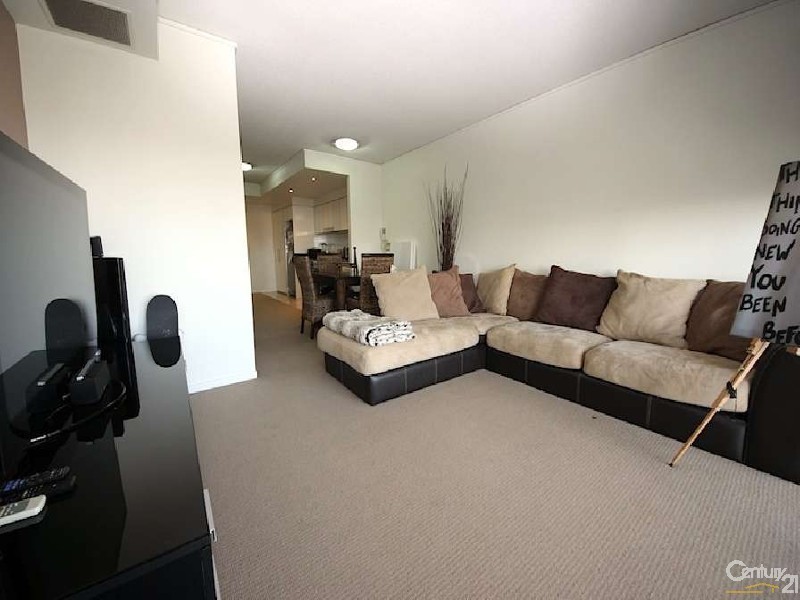 22 Surf Parade, Broadbeach QLD 4218