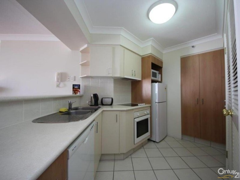 1096/2633 Gold Coast Highway, Broadbeach QLD 4218