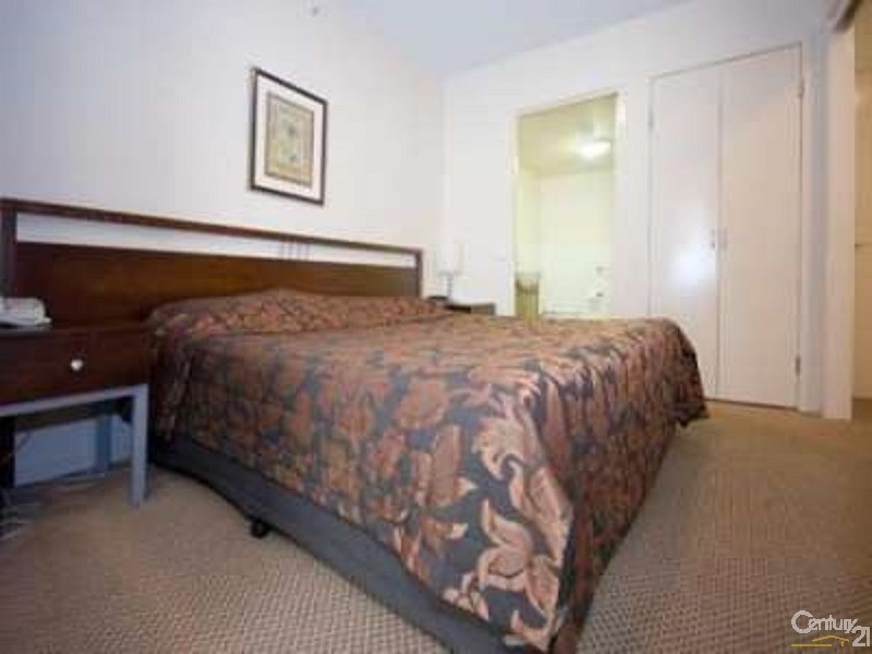 705/42 Surf Parade, Broadbeach QLD 4218