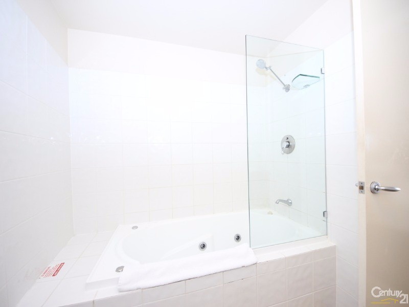 705/42 Surf Parade, Broadbeach QLD 4218