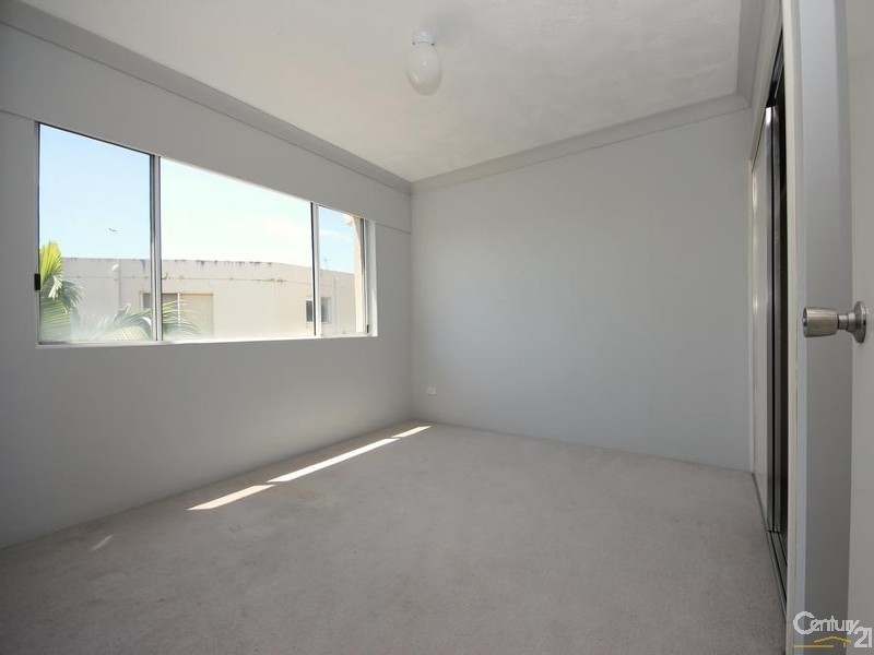 13/29 Australia Ave, Broadbeach QLD 4218