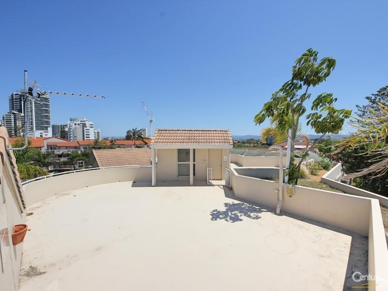 13/29 Australia Ave, Broadbeach QLD 4218