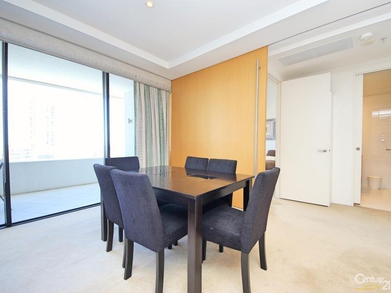 902/17 Albert Avenue, Broadbeach QLD 4218