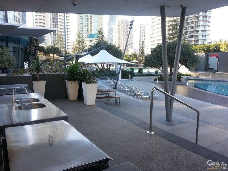 9 Hamilton Avenue, Surfers Paradise QLD 4217