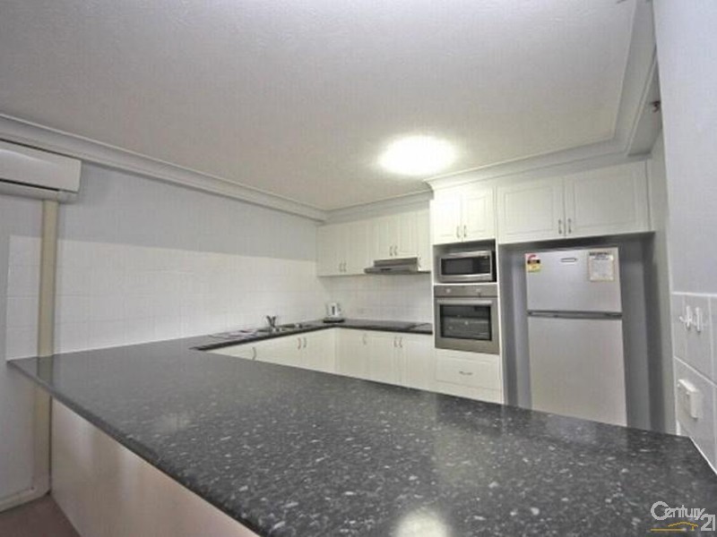 30 Laycock St, Surfers Paradise QLD 4217