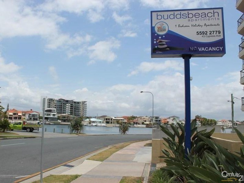 43 Cypress Avenue, Surfers Paradise QLD 4217