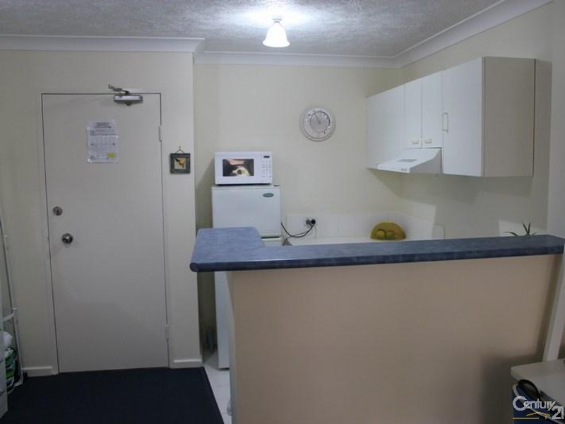 43 Cypress Avenue, Surfers Paradise QLD 4217