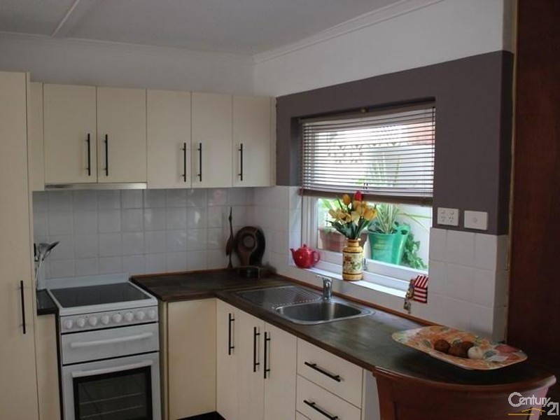 4/30 Leonard Avenue, Surfers Paradise QLD 4217