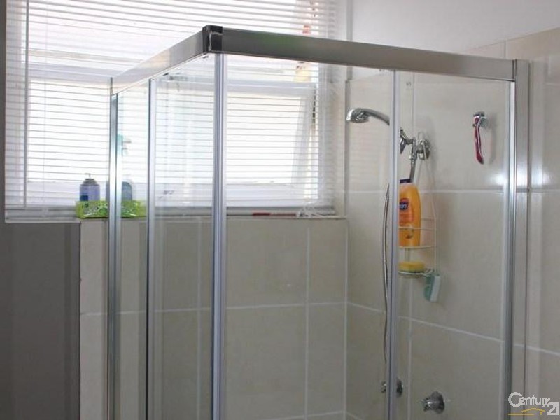 4/30 Leonard Avenue, Surfers Paradise QLD 4217