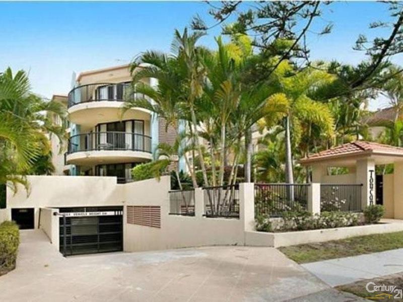 2/22 First Avenue, Broadbeach QLD 4218
