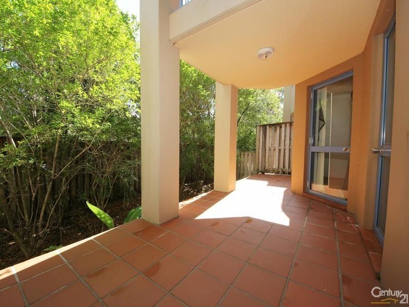 4 Monte Carlo Ave, Broadbeach QLD 4218