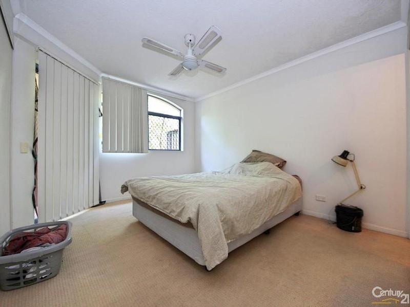 4 Monte Carlo Ave, Broadbeach QLD 4218