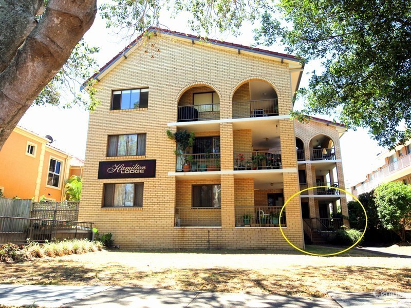 45 Chelsea Avenue, Broadbeach QLD 4218