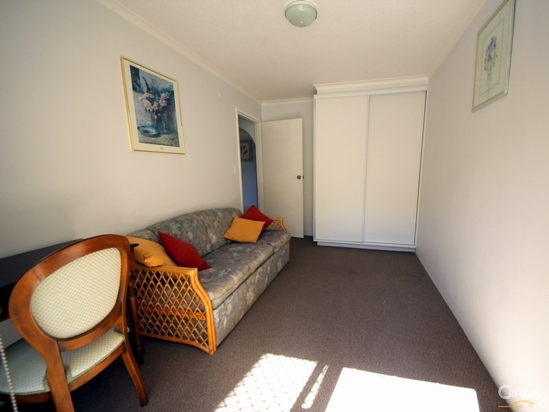 45 Chelsea Avenue, Broadbeach QLD 4218