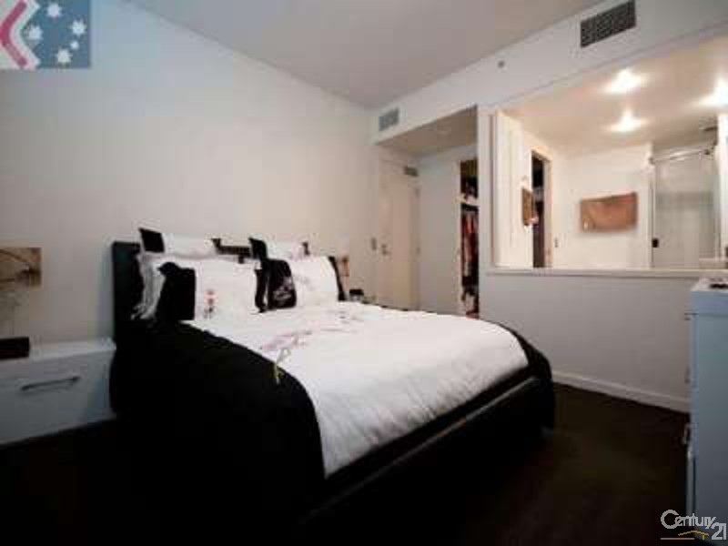 501/2685 Gold Coast Highway, Broadbeach QLD 4218