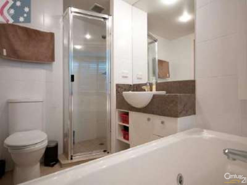 501/2685 Gold Coast Highway, Broadbeach QLD 4218