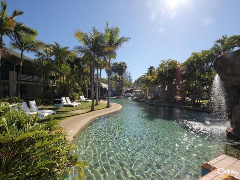 136/10 Alexandra Avenue, Mermaid Beach QLD 4218